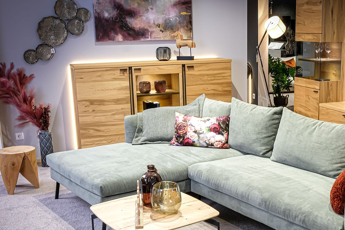 Sortiment Wohnzimmer - Couch mit Wohnwand