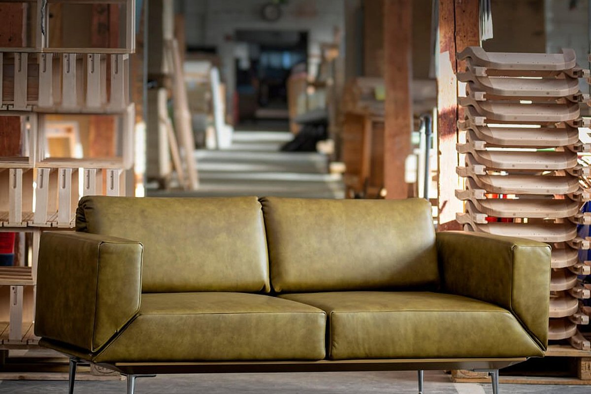 grünes Sofa, Zweisitzer